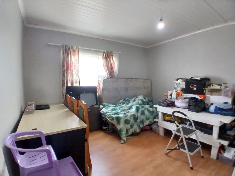 4 Bedroom Property for Sale in Devon Park Western Cape